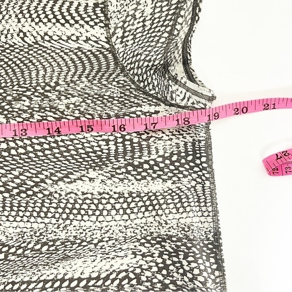 Lululemon For The Run Short Sleeve Top - Picture 5 of 6